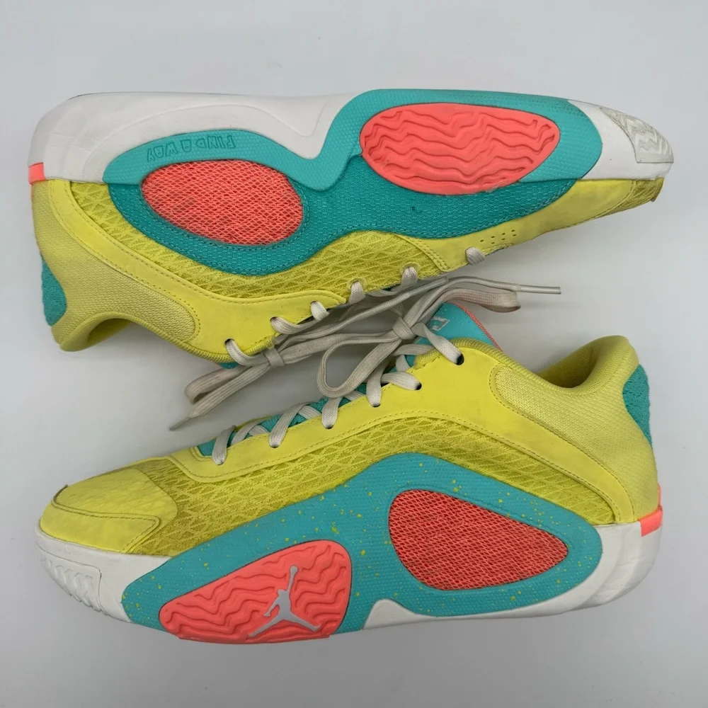 Air Jordan Tatum 2 ‘Lemonade’ Sneaker Size 9.5